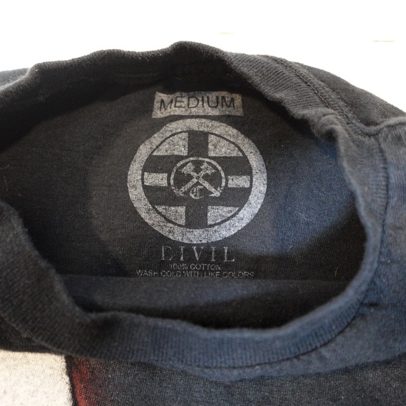 Civil Clothing “Celebrate Difference” Graphic Tee Men’s Medium Black Red Statue - Picture 3 of 6